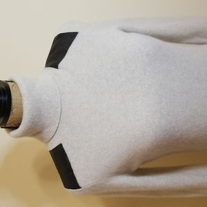 C by Bloomingdale's 100% Cashmere sweater with leather detailing size Large